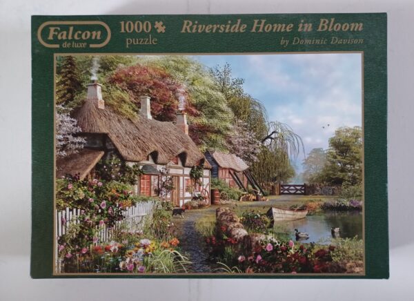 Falcon - Riverside Home in Bloom