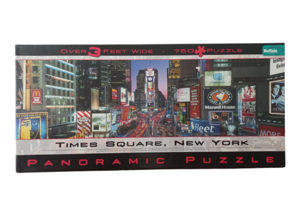 Buffalo Games - Times Square, New York - Panorama