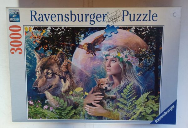 Ravensburger - Lady of the Forest